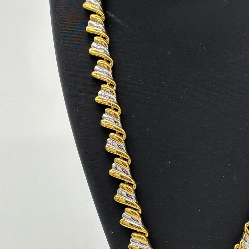 Nina Ricci Gold and Silver X-Pattern Necklace - Picture 4 of 4